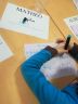 Atelier de calligraphie avec les élèves des écoles élémentaires